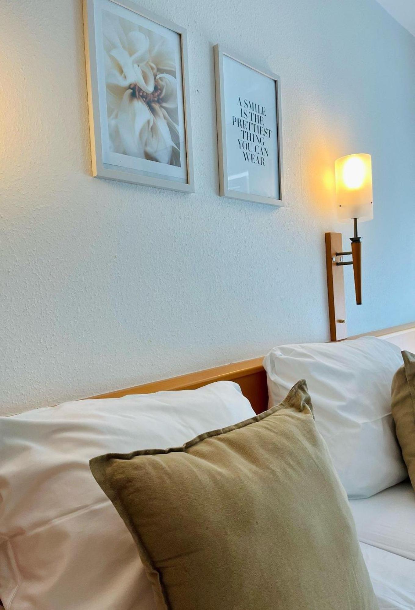 Am Landhaus - Gaestezimmer Walsheim Phòng bức ảnh